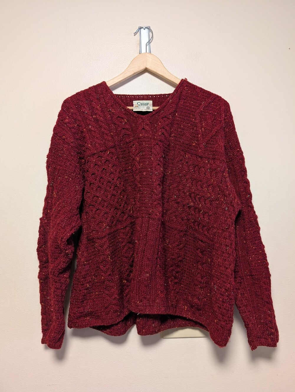 Carraig Donn Ireland Aran Wool Sweater Women’s Large Burgundy Cable Knit